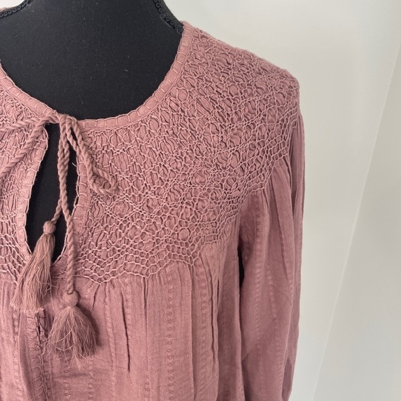 Lucky Brand Embroidered Long Sleeve Taupe Knit Top - Picture 3 of 9